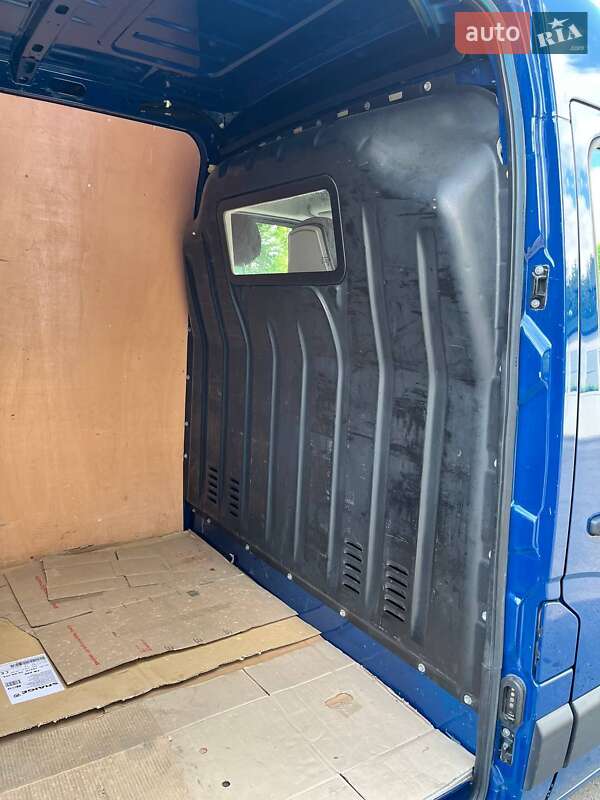 Грузовой фургон Renault Master 2020 в Калуше