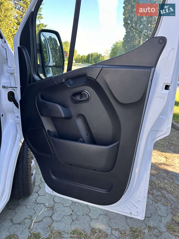 Грузовой фургон Renault Master 2020 в Дубно