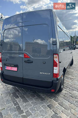 Грузовой фургон Renault Master 2023 в 
