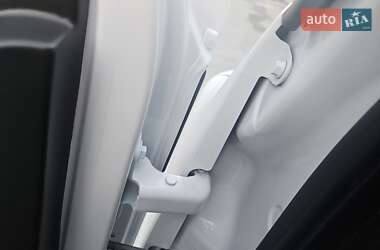 Грузовой фургон Renault Master 2021 в 