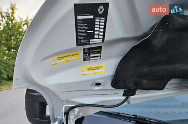 Грузовой фургон Renault Master 2021 в 