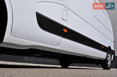 Грузовой фургон Renault Master 2020 в 