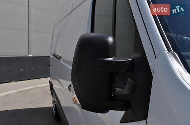 Грузовой фургон Renault Master 2020 в 