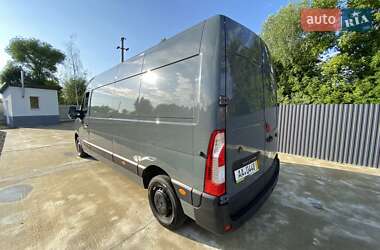 Грузовой фургон Renault Master 2023 в 