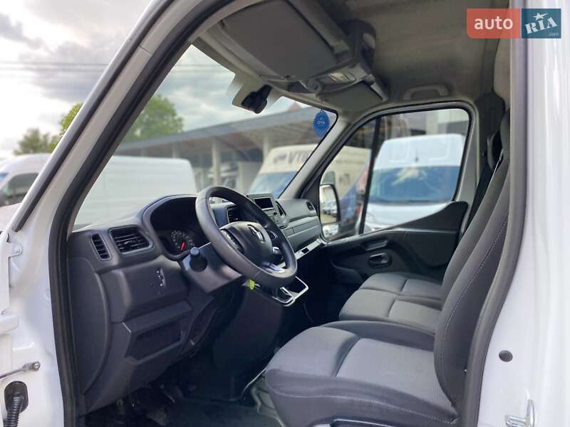 Грузовой фургон Renault Master 2021 в Хусте