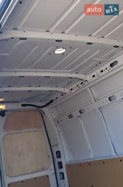 Грузовой фургон Renault Master 2020 в 