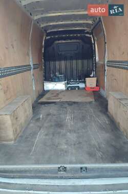 Грузовой фургон Renault Master 2016 в 