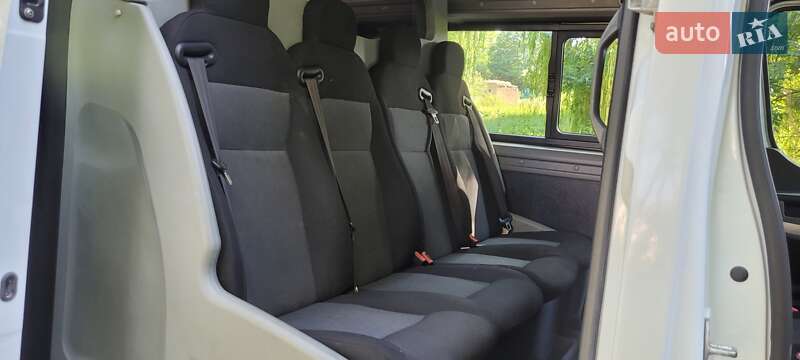 Грузопассажирский фургон Renault Master 2017 в Луцке