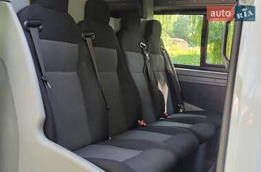 Грузопассажирский фургон Renault Master 2017 в 