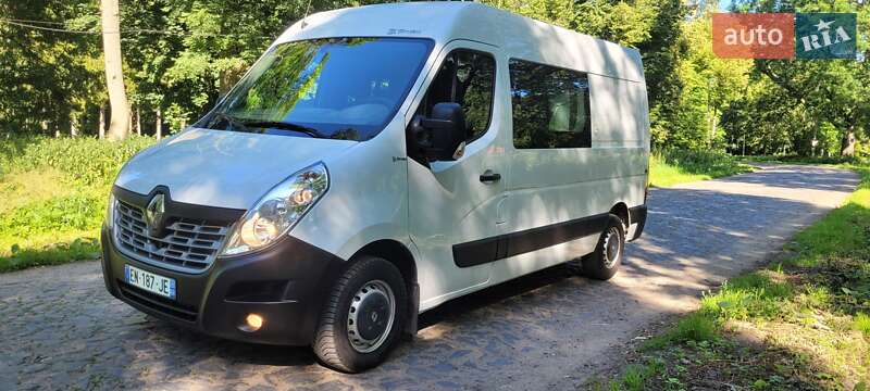 Грузопассажирский фургон Renault Master 2017 в Луцке