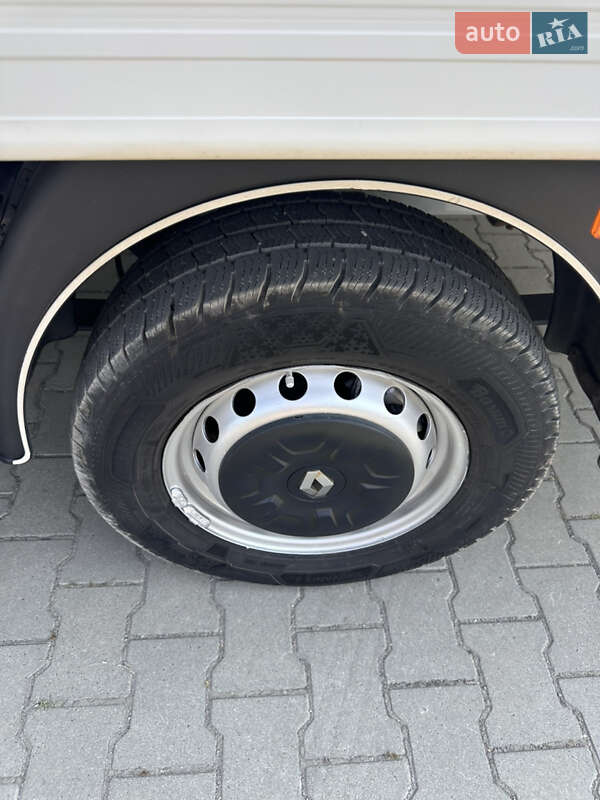 Грузовой фургон Renault Master 2019 в Дубно