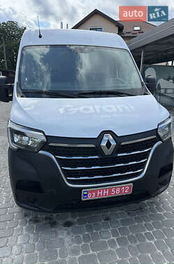 Грузовой фургон Renault Master 2020 в 