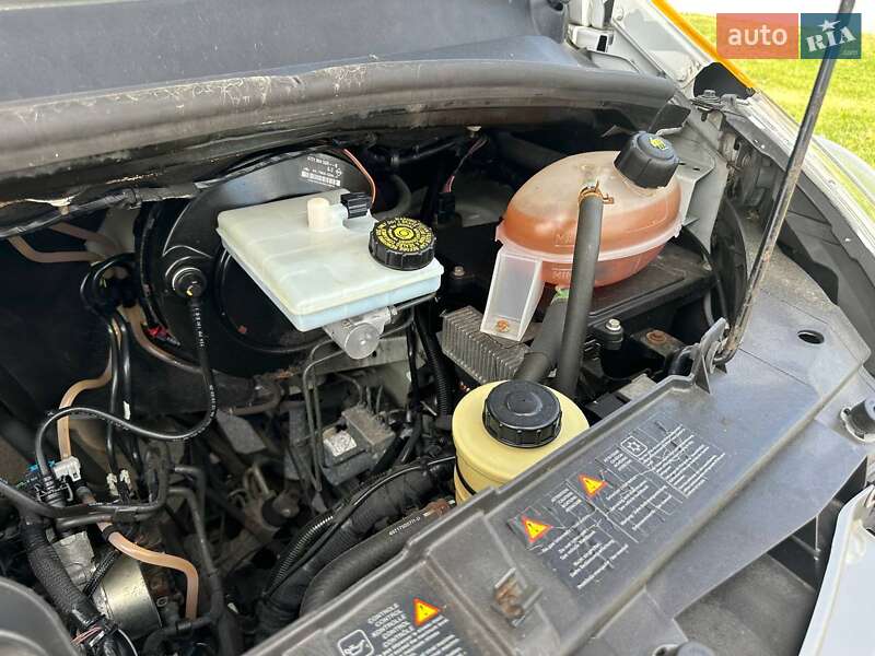 Автовышка Renault Master 2014 в Ровно
