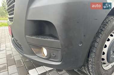 Грузовой фургон Renault Master 2021 в 