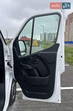 Грузовой фургон Renault Master 2021 в 