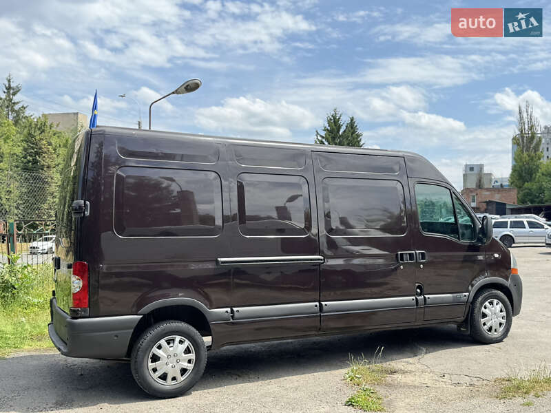 Вантажний фургон Renault Master 2010 в Хмельницькому