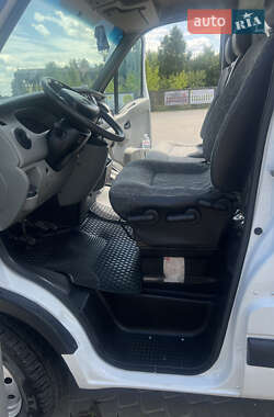 Грузовой фургон Renault Master 2009 в 