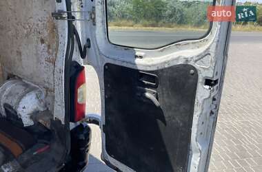 Микроавтобус Renault Master 2000 в 