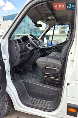 Грузовой фургон Renault Master 2020 в 
