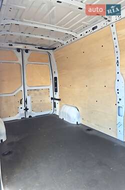 Грузовой фургон Renault Master 2020 в 