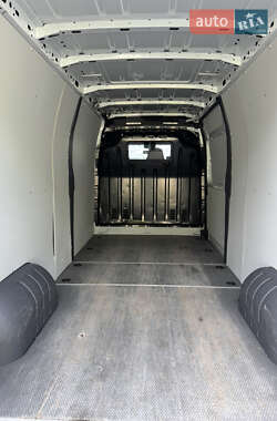 Грузовой фургон Renault Master 2020 в 