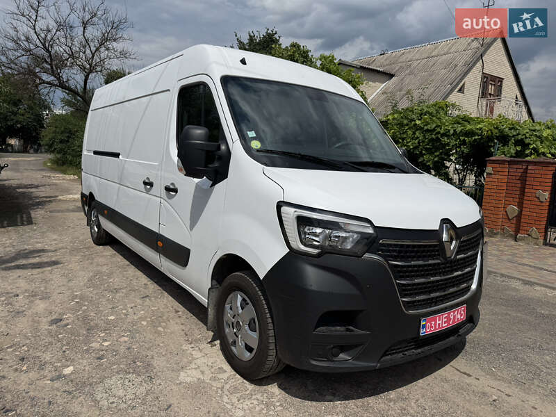 Грузовой фургон Renault Master 2020 в 