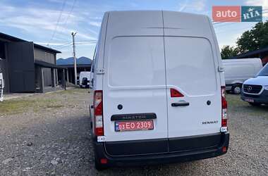 Грузовой фургон Renault Master 2022 в 
