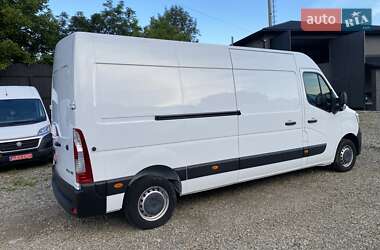 Грузовой фургон Renault Master 2022 в 