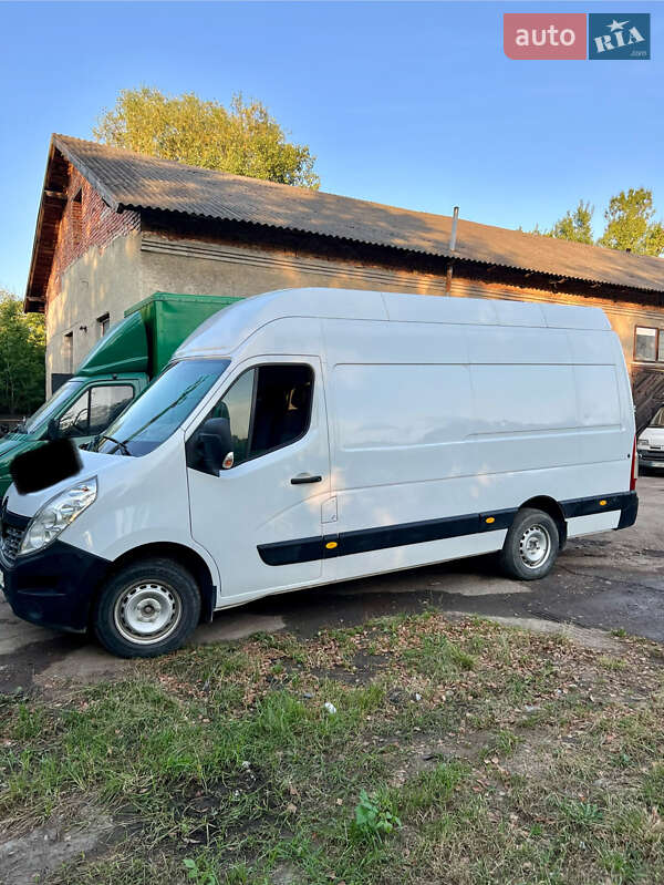 Грузовой фургон Renault Master 2016 в 