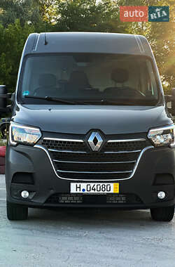 Грузовой фургон Renault Master 2020 в 