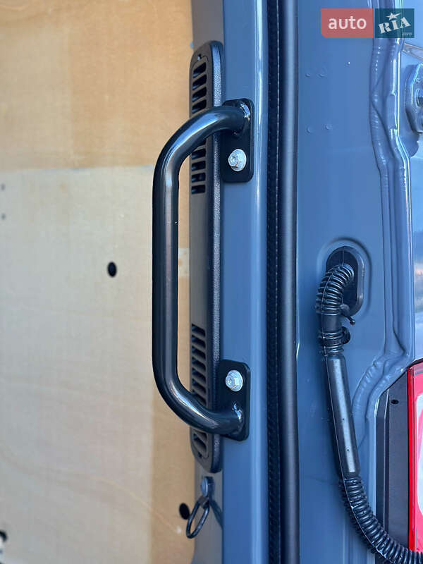 Грузовой фургон Renault Master 2020 в Киеве