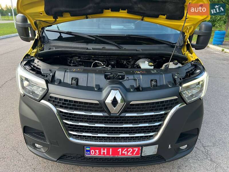 Тентованый Renault Master 2021 в Киеве