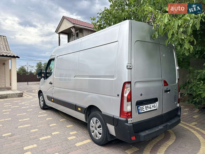 Грузовой фургон Renault Master 2017 в Первомайске