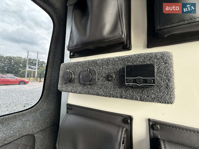 Грузопассажирский фургон Renault Master 2017 в Умани