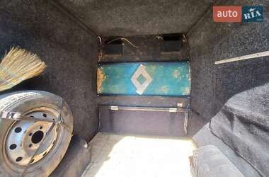 Грузопассажирский фургон Renault Master 2004 в 