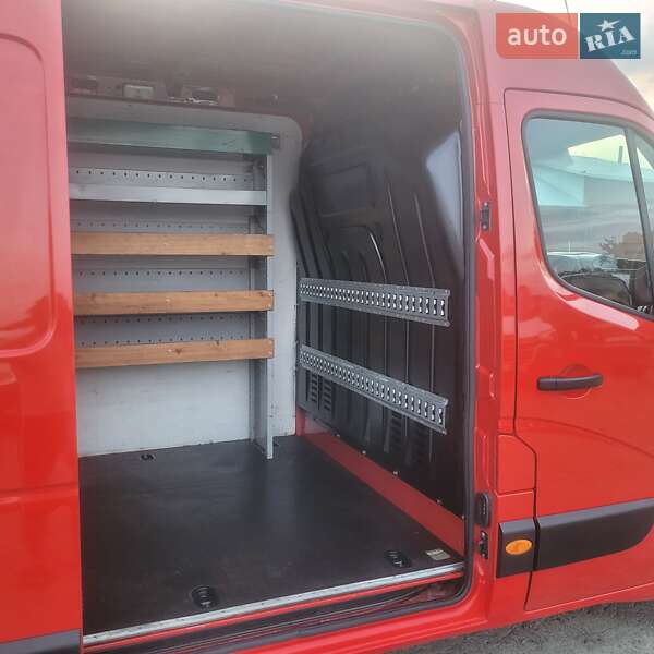 Грузовой фургон Renault Master 2018 в Луцке