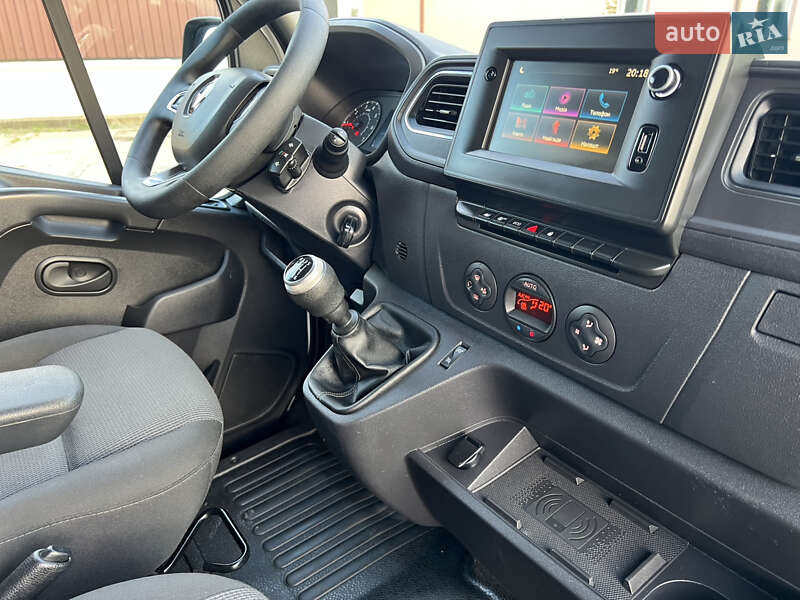 Грузовой фургон Renault Master 2021 в Дубно