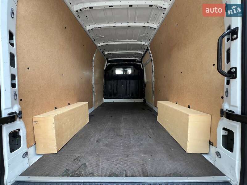 Грузовой фургон Renault Master 2021 в Киеве