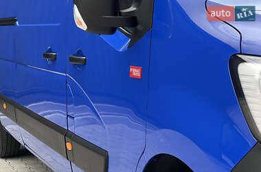 Грузовой фургон Renault Master 2021 в 
