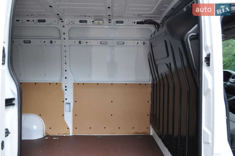 Грузовой фургон Renault Master 2020 в Киеве