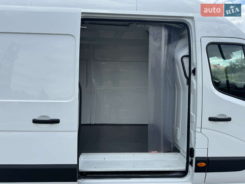 Грузовой фургон Renault Master 2021 в Дубно