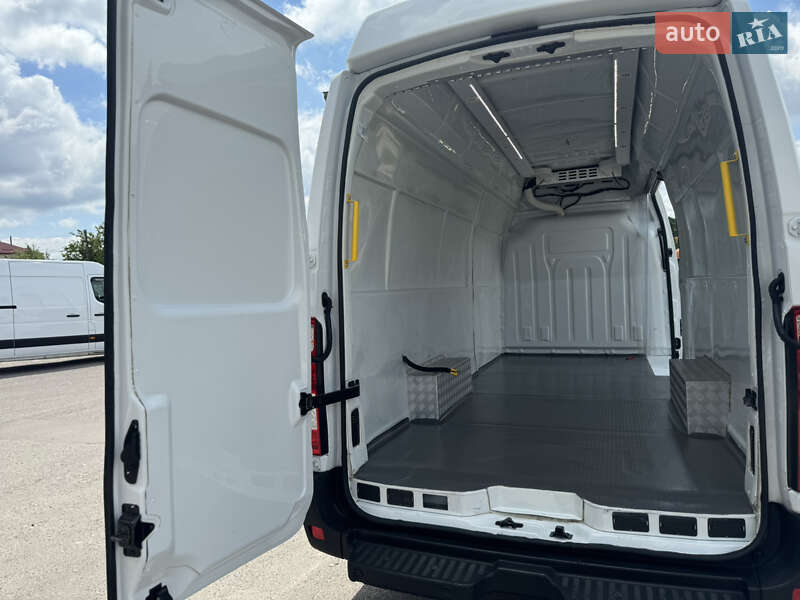 Грузовой фургон Renault Master 2021 в Дубно