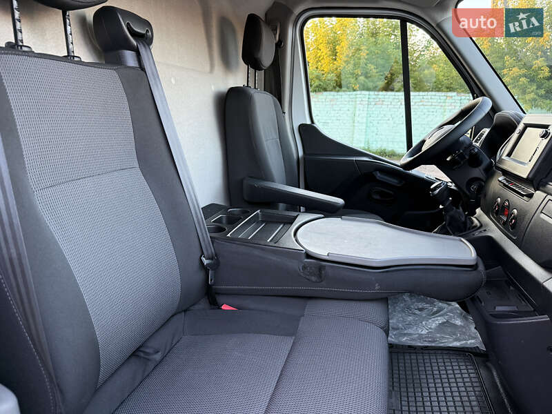 Грузовой фургон Renault Master 2020 в Дубно