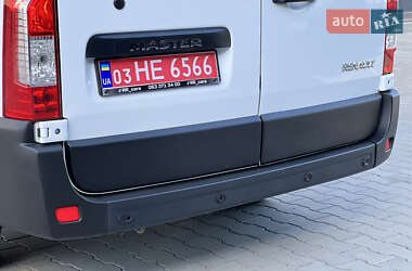 Грузовой фургон Renault Master 2022 в 