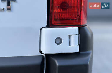 Грузовой фургон Renault Master 2022 в 