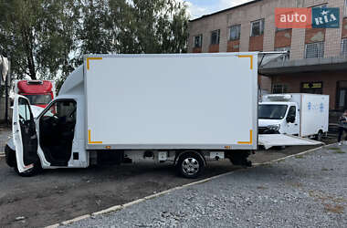 Другие грузовики Renault Master 2017 в 
