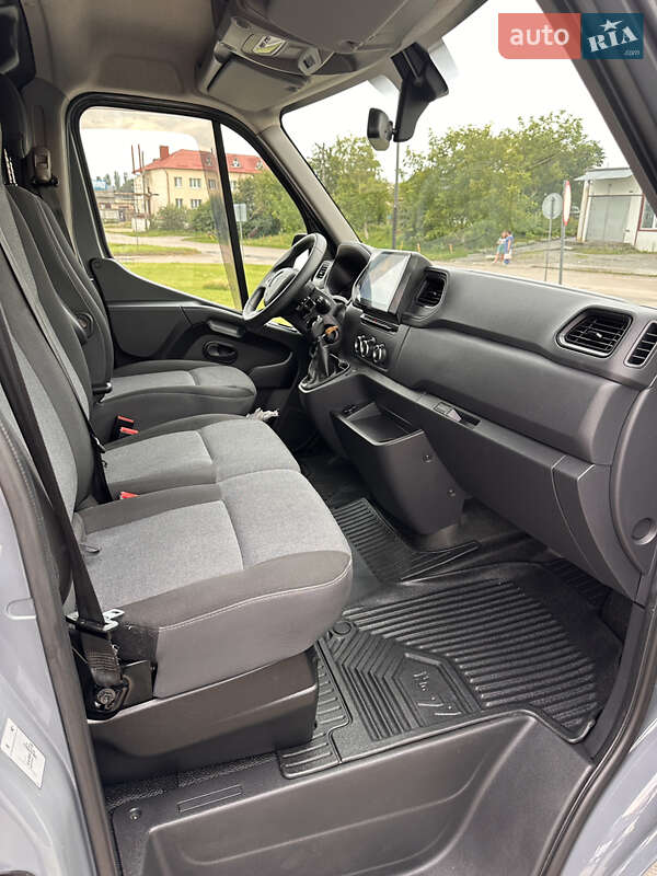 Грузовой фургон Renault Master 2020 в Дубно