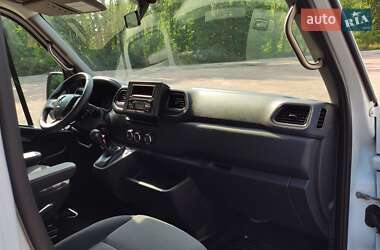 Грузовой фургон Renault Master 2020 в 