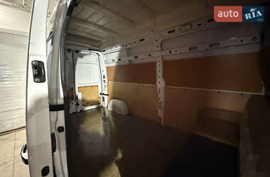 Грузовой фургон Renault Master 2019 в 