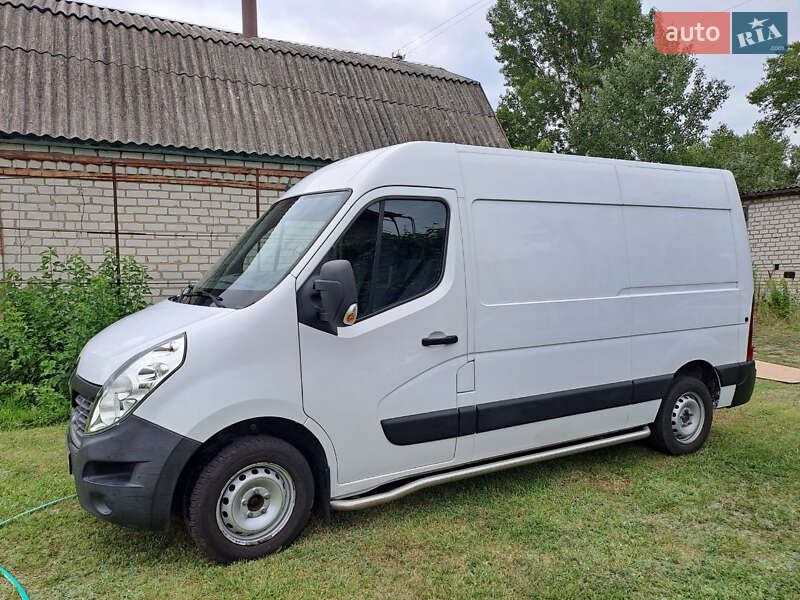 Грузовой фургон Renault Master 2018 в 